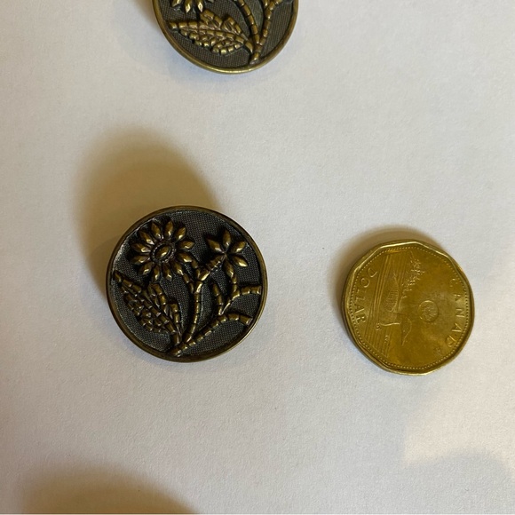 Lot of metal and leather vintage buttons - Picture 6 of 7